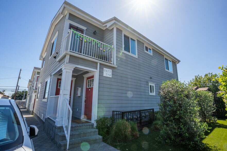 3672 Percy St, Los Angeles, CA à vendre - Photo de l’immeuble – Image 2 sur 57