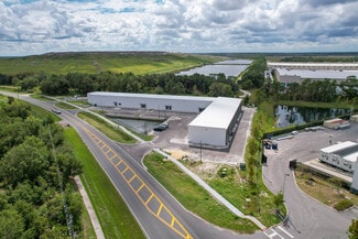 Plus de détails pour 5722 Young Pine Rd, Orlando, FL - Local d'activités à louer