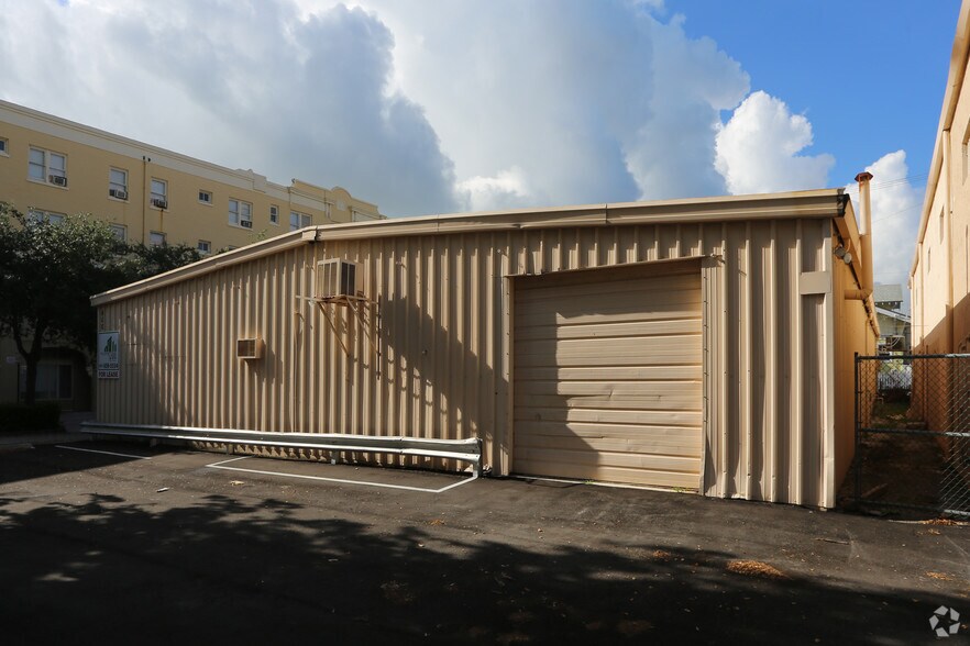600 Datura St, West Palm Beach, FL à louer - Photo principale – Image 1 sur 6