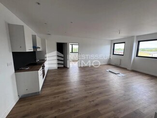 Plus de détails pour Bureau, Local d'activités à louer