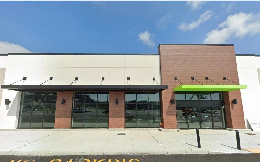 489 N Main St, Leominster, MA à louer Photo principale– Image 1 sur 5