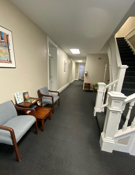 43-47 N Sandusky St, Delaware, OH à louer - Photo de l’immeuble – Image 3 sur 11