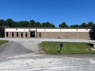 Plus de détails pour 505 Aztec Dr, High Point, NC - Industriel/Logistique à vendre