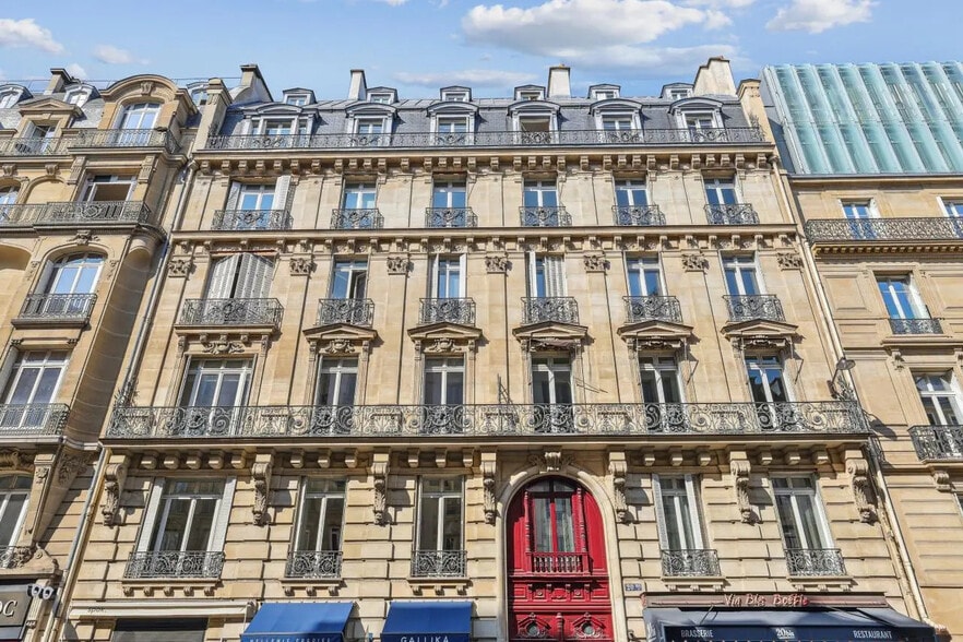 20 Bis Rue La Boétie, Paris à louer - Photo de l’immeuble – Image 1 sur 14