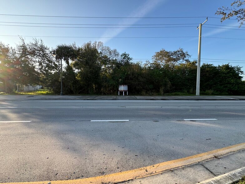 755 W Midway Rd, Fort Pierce, FL à vendre - Autre – Image 3 sur 6