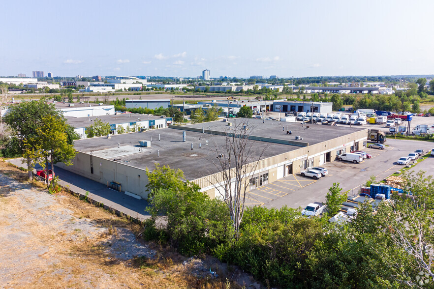1580-1590 Liverpool Ct, Ottawa, ON à louer - Aérien – Image 2 sur 4