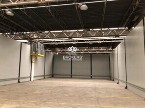 Industriel/Logistique dans Montataire à louer Photo de l’immeuble– Image 1 sur 7