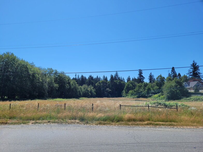 1663 Wilkinson Rd, Nanaimo, BC à vendre - Photo principale – Image 1 sur 11