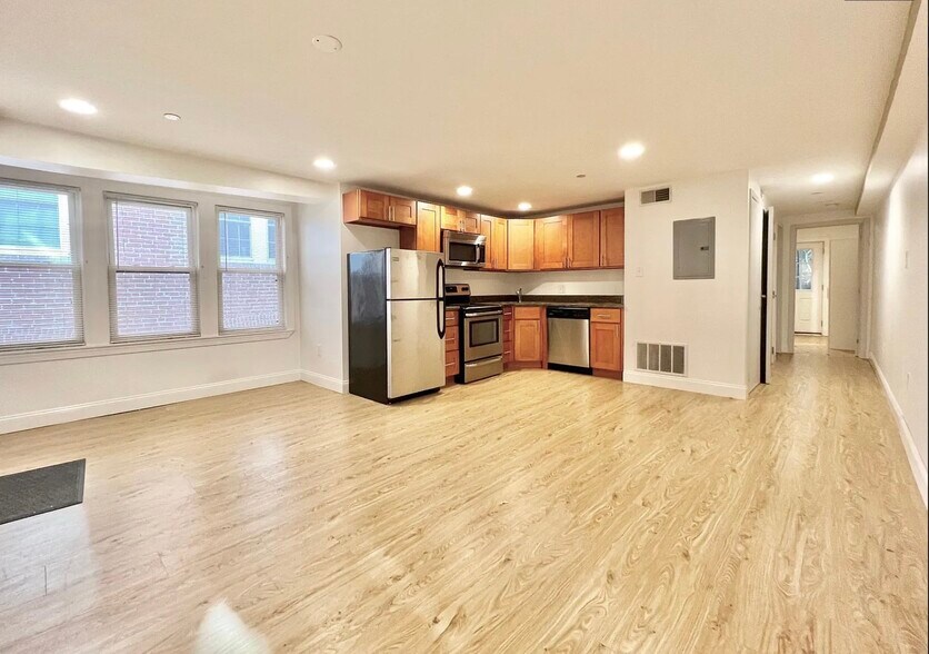 4310 Spruce St, Philadelphia, PA à vendre - Photo intérieure – Image 3 sur 15