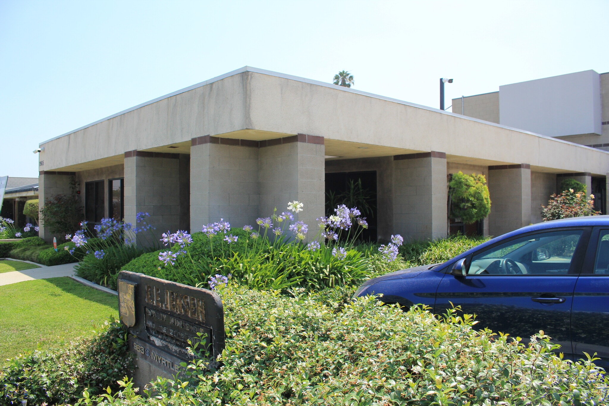 1943 S Myrtle Ave, Monrovia, CA à louer Photo de l’immeuble– Image 1 sur 14