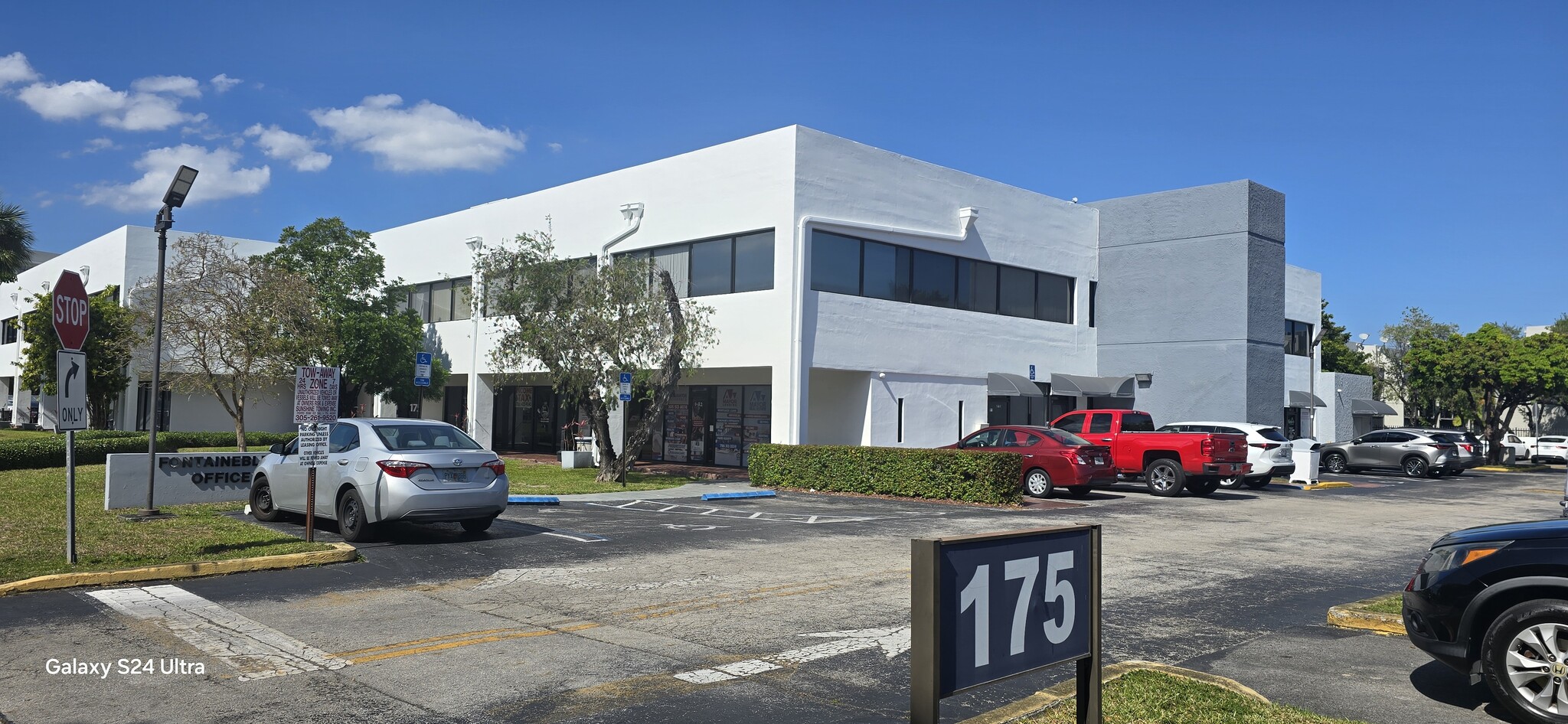 175 Fontainebleau Blvd, Miami, FL à louer Photo intérieure– Image 1 sur 11