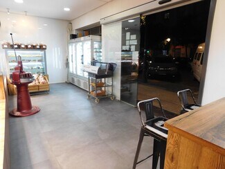 Plus de détails pour Local commercial à louer