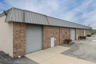 Plus de détails pour 700-750 S Chestnut Ave, Park City, IL - Industriel/Logistique à vendre