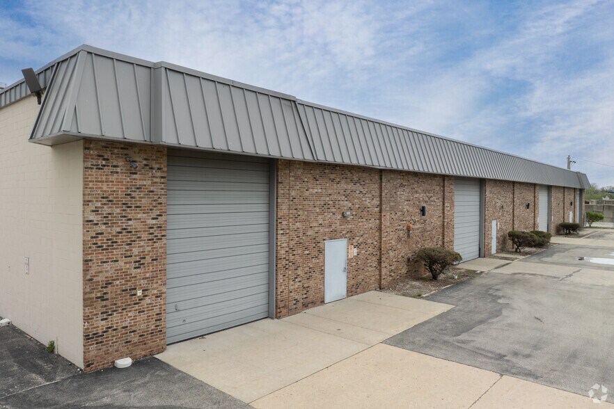 700-750 S Chestnut Ave, Park City, IL à vendre - Photo principale – Image 1 sur 6