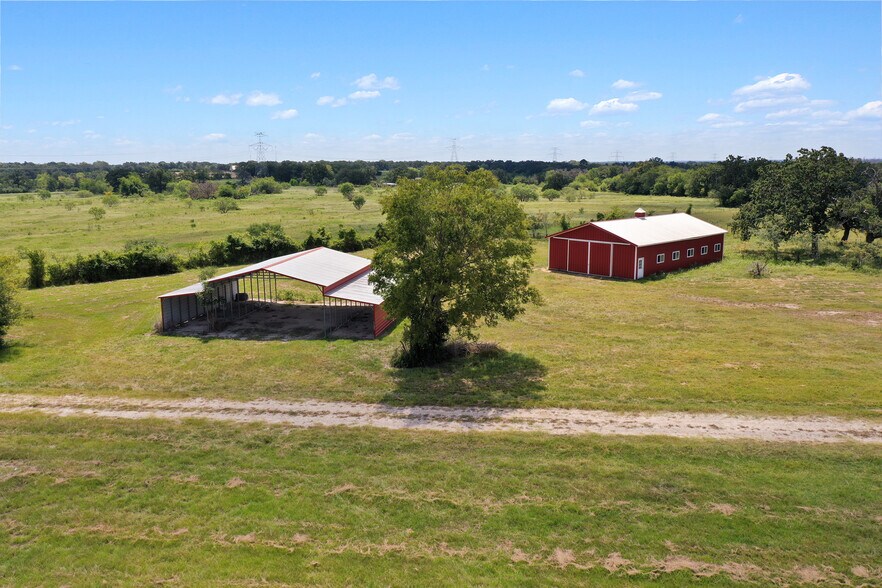 7808 Oxford Cemetery Rd, Madisonville, TX à vendre - Photo de l’immeuble – Image 3 sur 16