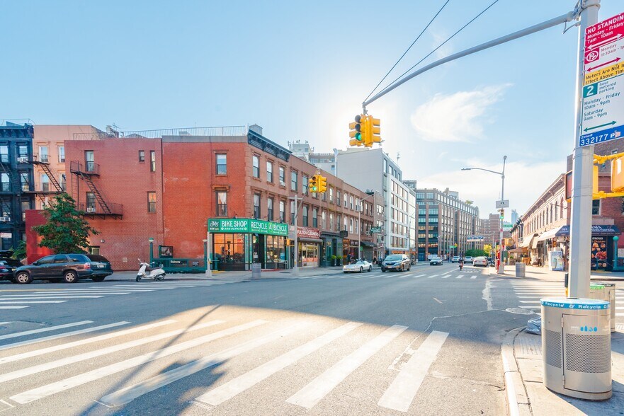 858 Fulton St, Brooklyn, NY à vendre - Photo de l’immeuble – Image 2 sur 18