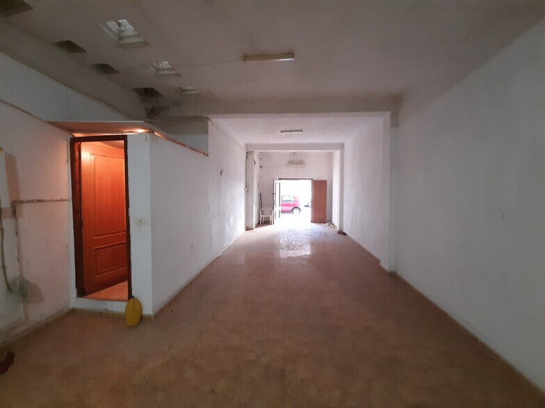 Carrer Albuixarres, 53, Alzira, Valencia à louer - Photo de l’immeuble – Image 3 sur 13