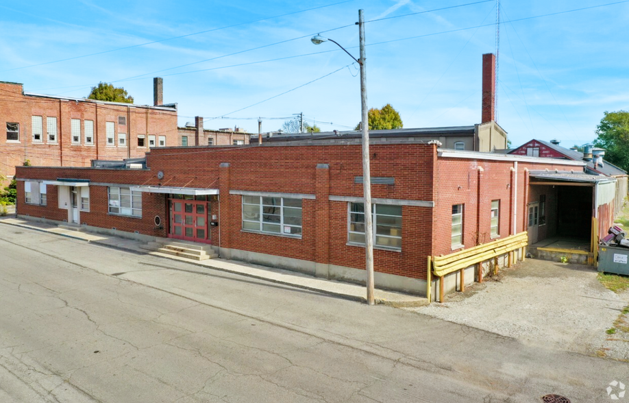 1416 Lincoln St, Anderson, IN à louer - Photo de l’immeuble – Image 1 sur 4