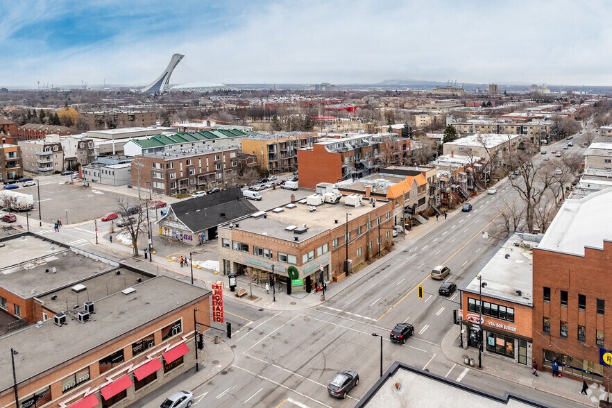 3250 Rue Masson, Montréal, QC à vendre - Photo de l’immeuble – Image 2 sur 5