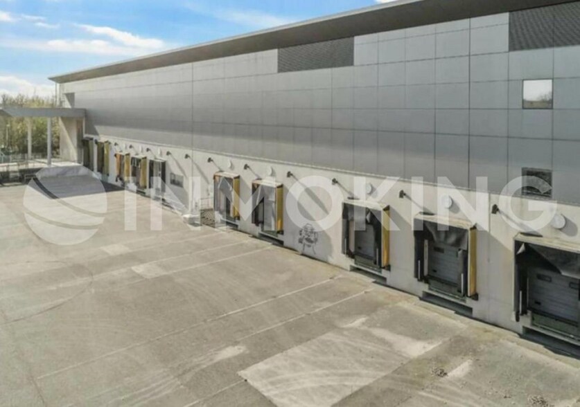 Calle Eratóstenes, 10, Getafe, Madrid à louer - Photo de l’immeuble – Image 1 sur 9