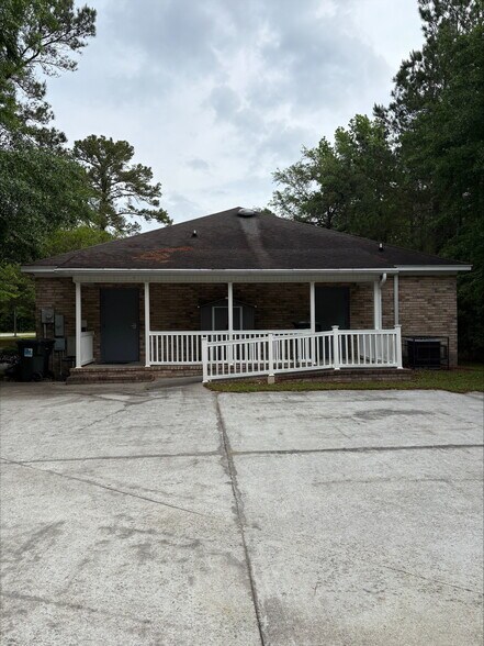425 Barony St, Moncks Corner, SC à vendre - Photo de l’immeuble – Image 2 sur 7