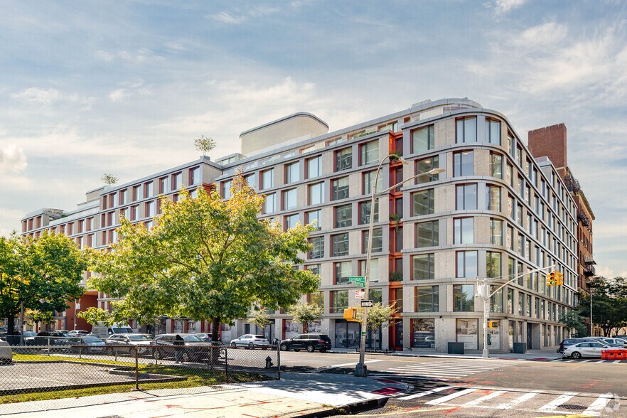 265 Lorimer St, Brooklyn, NY à louer - Photo de l’immeuble – Image 2 sur 22