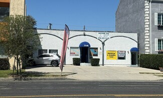 Plus de détails pour 7049 Owensmouth Ave, Canoga Park, CA - Bureau à vendre