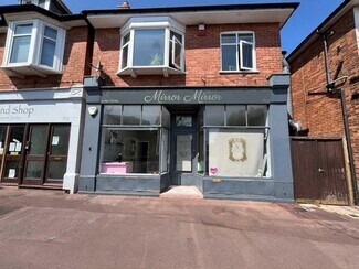 Plus de détails pour 954 Wimborne Rd, Bournemouth - Local commercial à louer