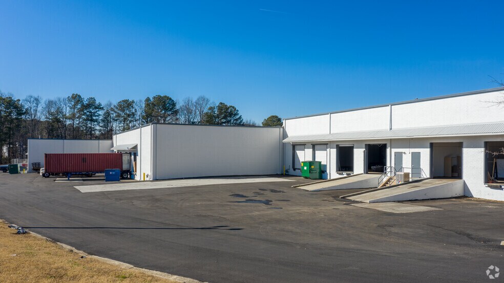 6552-6572 Interstate 85 Ct, Norcross, GA à louer - Photo de l’immeuble – Image 3 sur 7