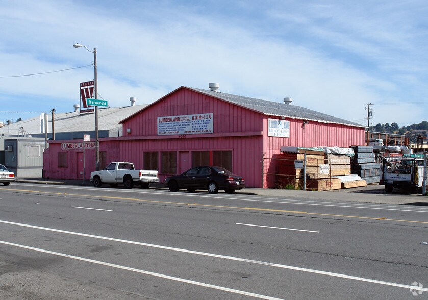 2500-2590 Oakdale Ave, San Francisco, CA à louer - Photo de l’immeuble – Image 2 sur 3