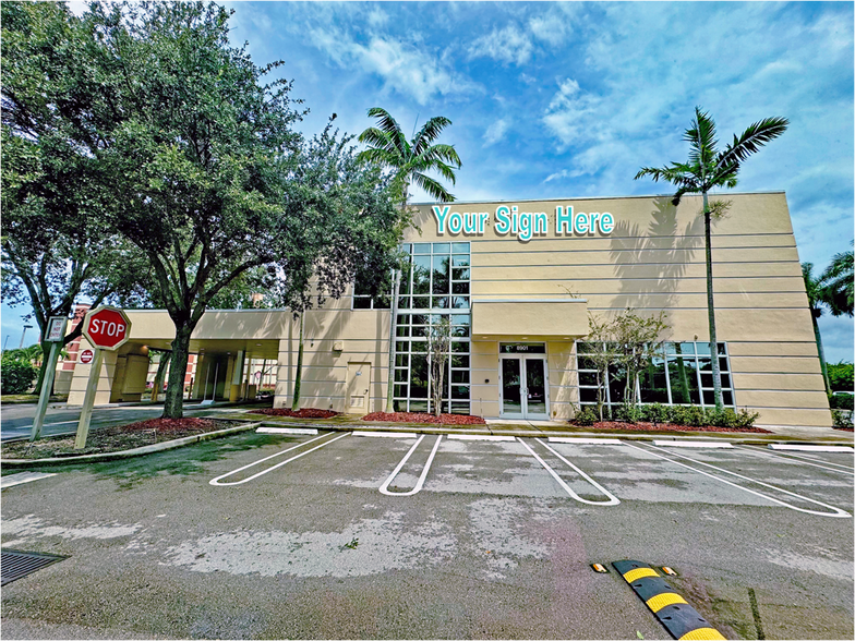 8901 W Atlantic Blvd, Coral Springs, FL à louer - Photo de l’immeuble – Image 1 sur 5