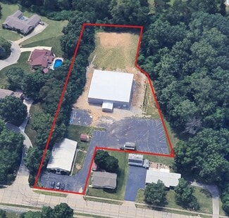 Plus de détails pour 2054 Country Club Rd, Saint Charles, MO - Spécialisé à vendre