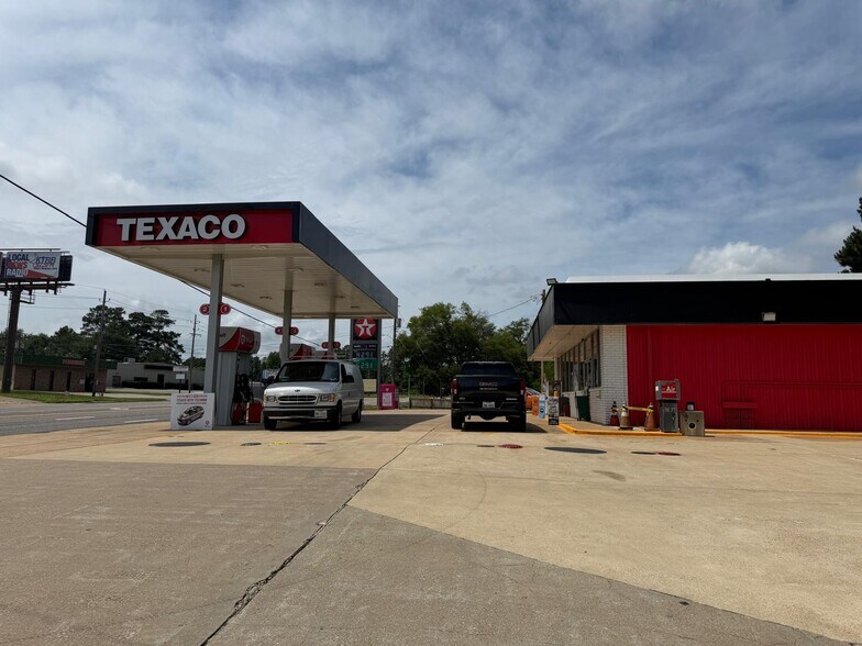4700 Judson Rd, Longview, TX à vendre - Photo de l’immeuble – Image 3 sur 4