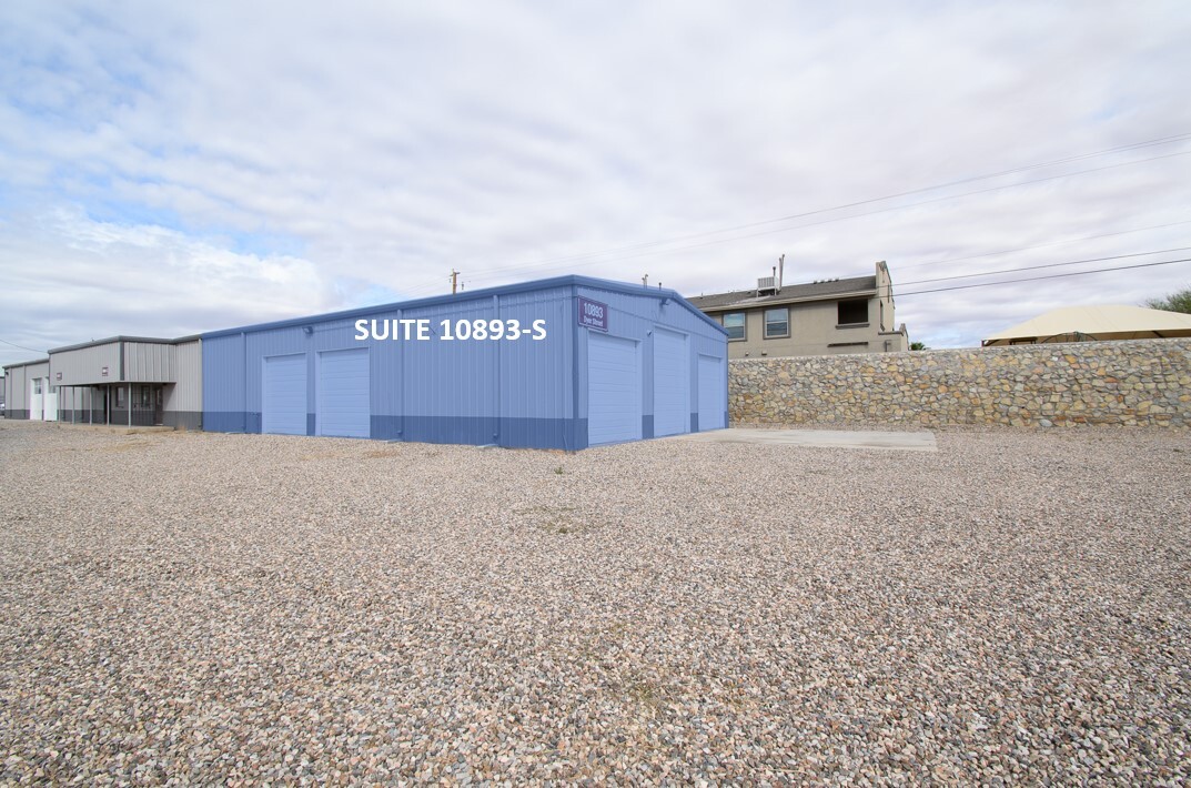 10893 Dyer St, El Paso, TX à louer Photo de l’immeuble– Image 1 sur 20