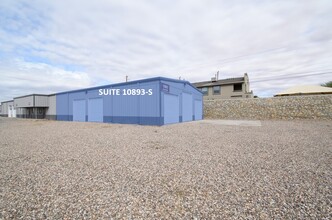 10893 Dyer St, El Paso, TX à louer Photo de l’immeuble– Image 1 sur 20
