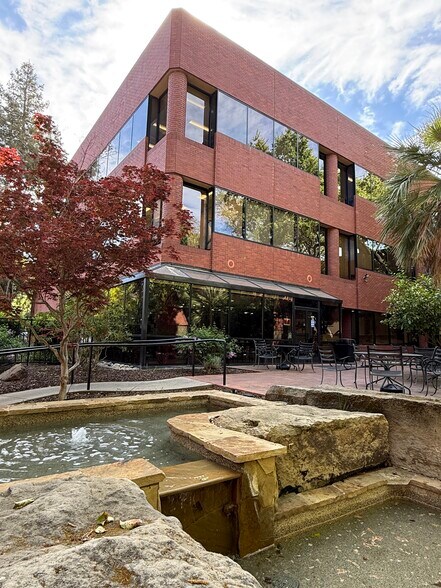 3480 Buskirk Ave, Pleasant Hill, CA à vendre - Photo principale – Image 1 sur 6