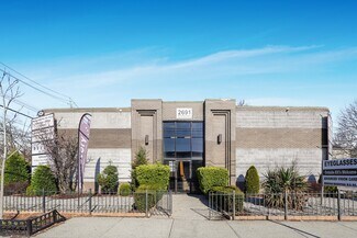 Plus de détails pour 2691 Hylan Blvd, Staten Island, NY - Bureau à louer