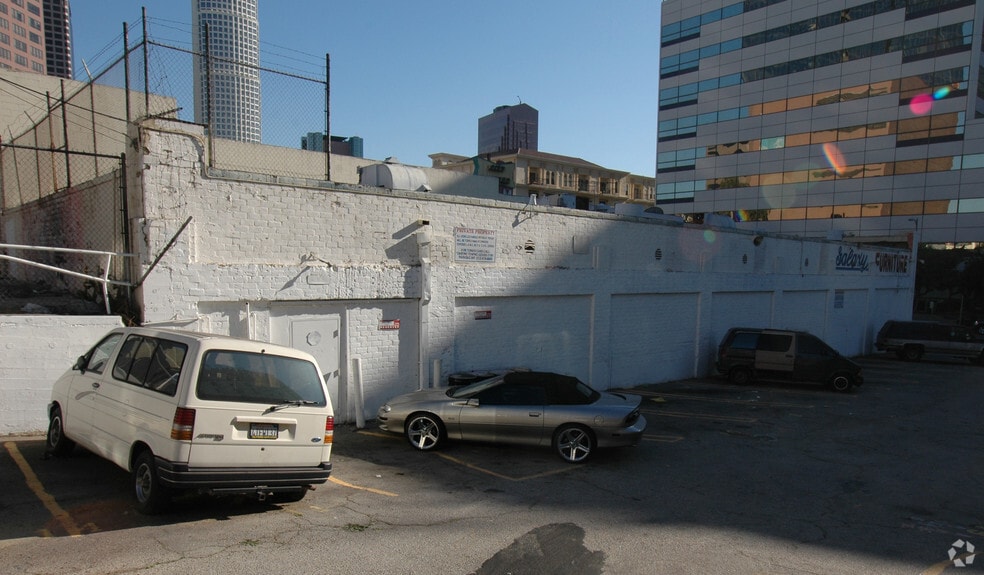 1147 W 7th St, Los Angeles, CA à louer - Photo de l’immeuble – Image 3 sur 5