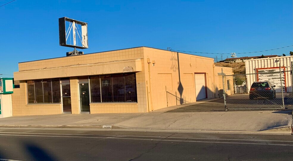 15369 7th St, Victorville, CA à vendre - Photo de l’immeuble – Image 2 sur 23