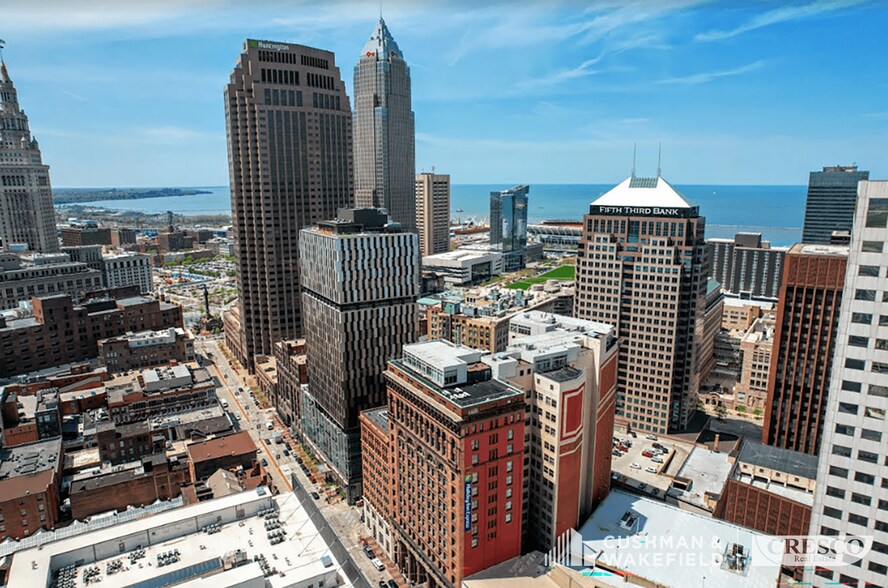629 Euclid Ave, Cleveland, OH à louer - Photo de l’immeuble – Image 2 sur 2