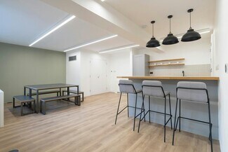 Plus de détails pour 16-18 Kirby St, Londres - Bureau à louer