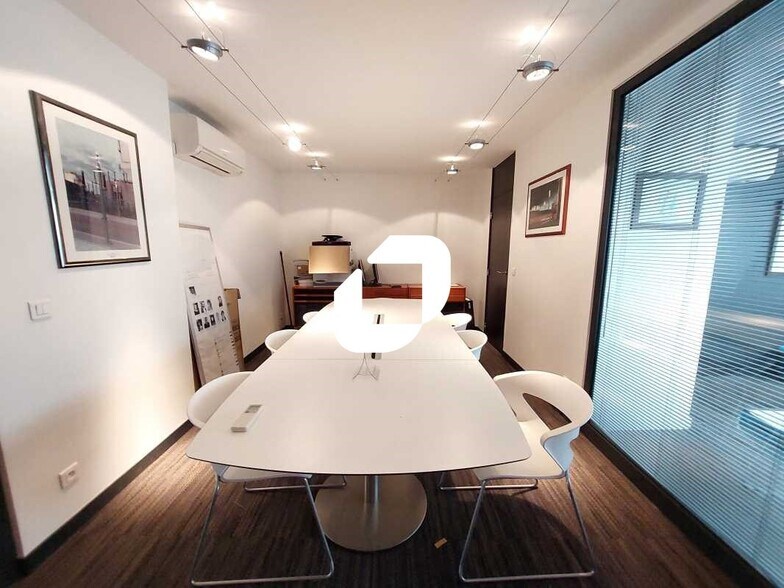 Bureau dans Vélizy-Villacoublay à louer - Photo intérieure – Image 3 sur 9