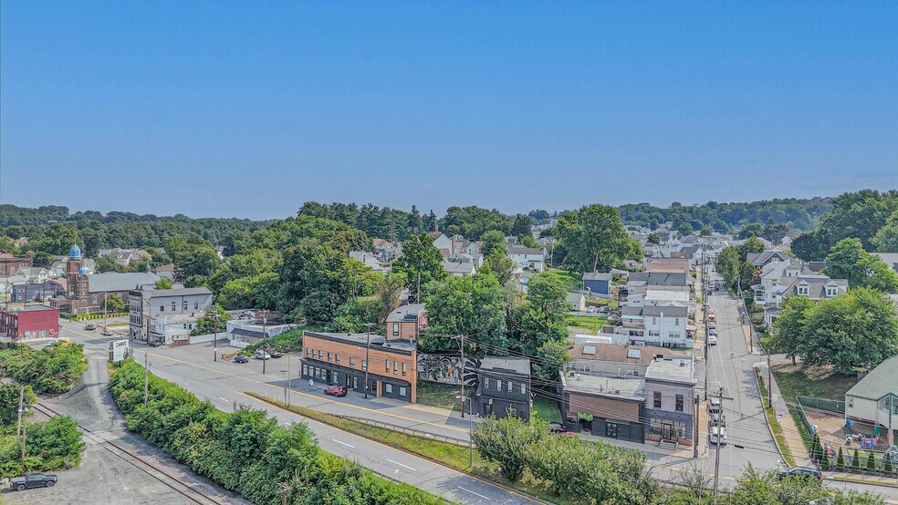 151 N Main St, Pittston, PA à vendre - Photo de l’immeuble – Image 2 sur 13