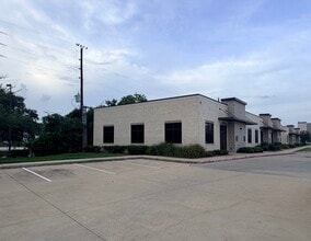 202 Industrial Blvd, Sugar Land, TX à louer Photo de l’immeuble– Image 2 sur 13