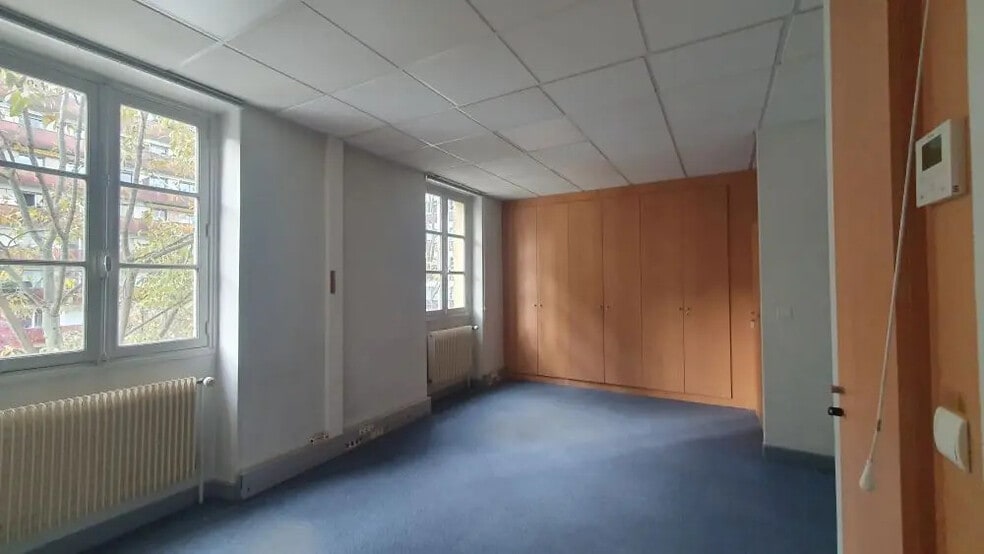 5 Rue Masseran, Paris à louer - Photo de l’immeuble – Image 3 sur 10