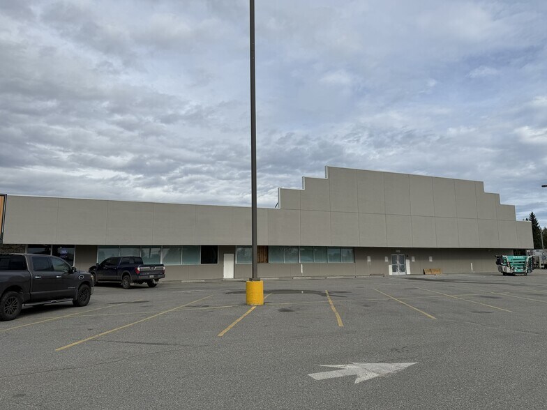 250 3rd St, Fairbanks, AK à louer - Photo de l’immeuble – Image 3 sur 5