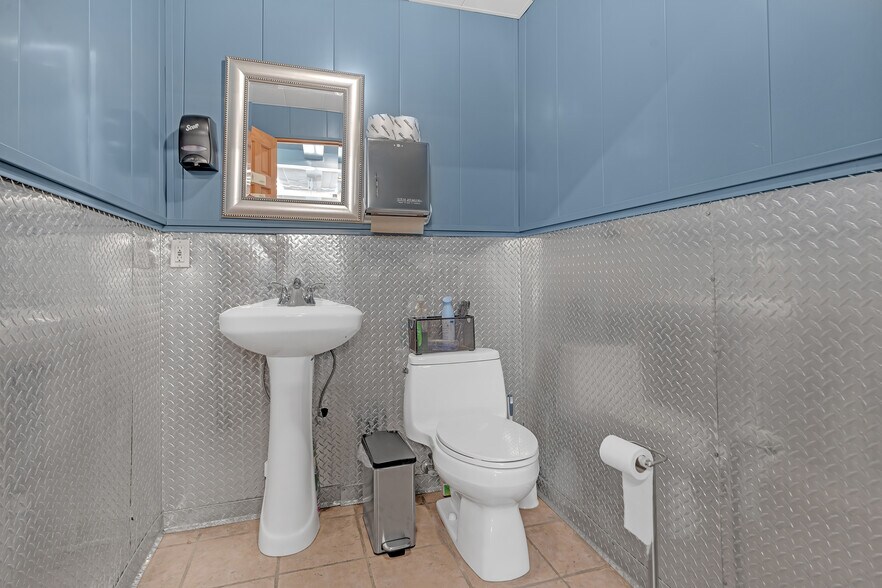 3114 Tonnelle Ave, North Bergen, NJ à louer - Photo intérieure – Image 2 sur 44