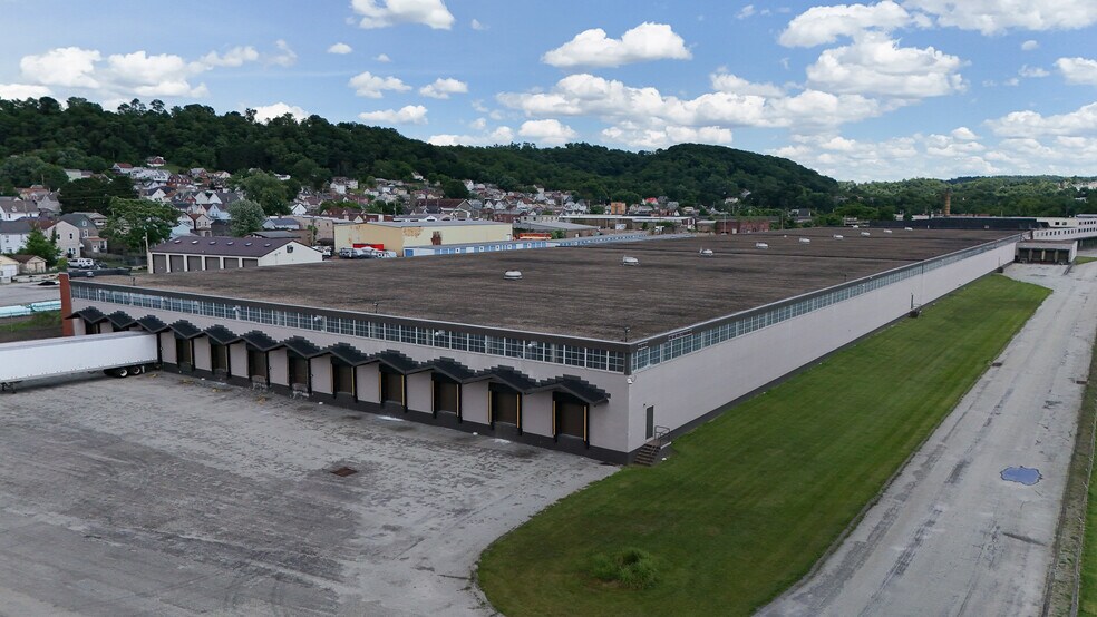200 28th St, McKeesport, PA à louer - Photo de l’immeuble – Image 3 sur 16