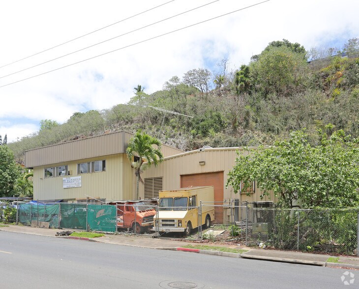 96-1243 Waihona St, Pearl City, HI à vendre - Photo de l’immeuble – Image 3 sur 18