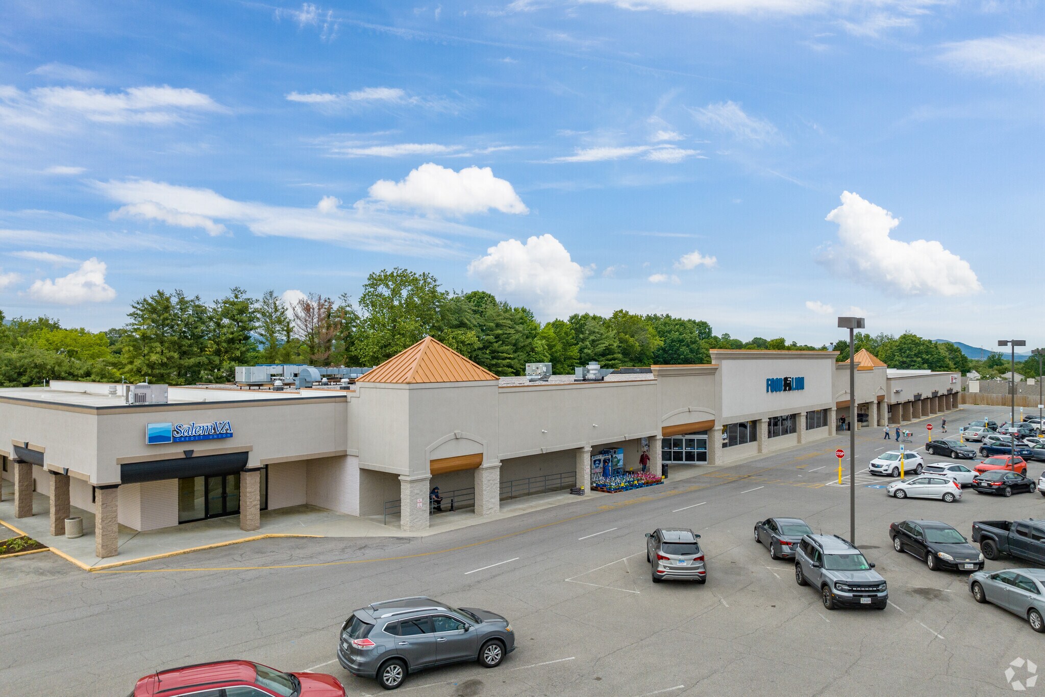 4913-4933 Grandin Rd SW, Roanoke, VA à vendre Photo principale– Image 1 sur 8
